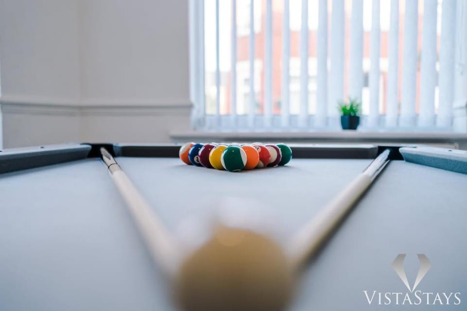 3BR, Pool Table, Dart Board by Vista Stays Short Lets Manchester House in Manchester