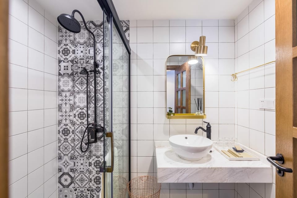 Shower, Bathroom