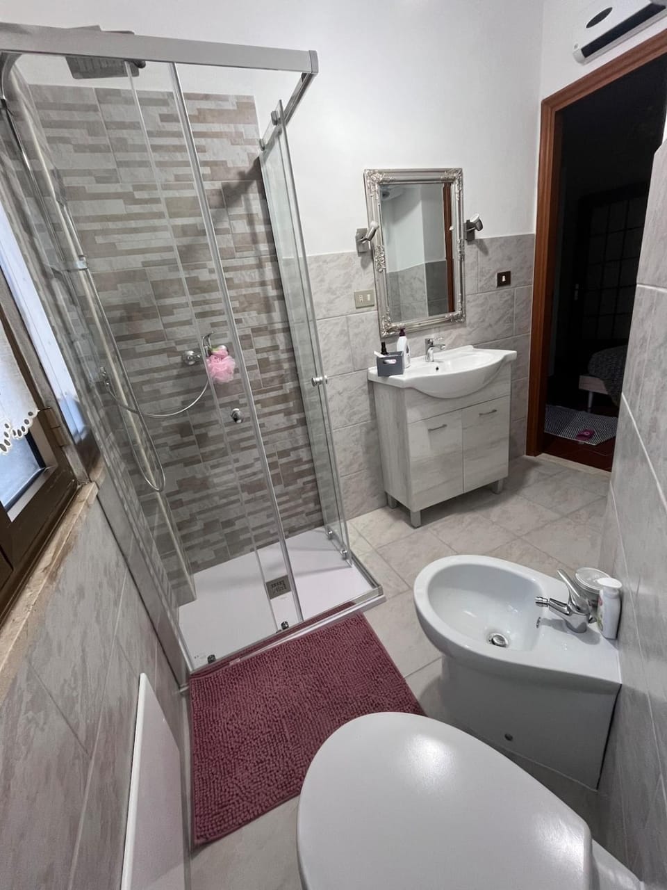 Shower, Bathroom