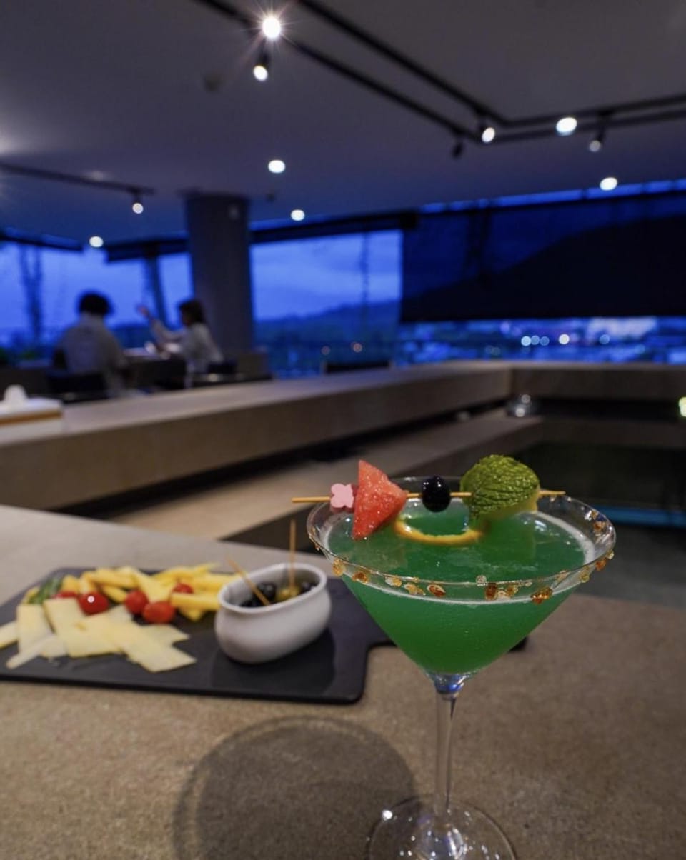 Food and drinks, Lunch, Drinks