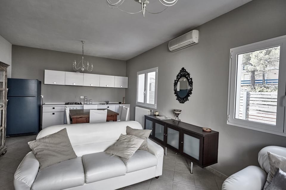 Living room, kitchen