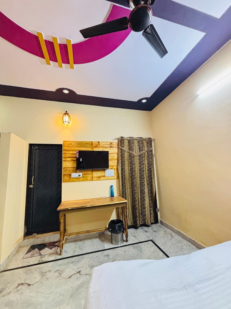 Bed, Bedroom, air conditioner