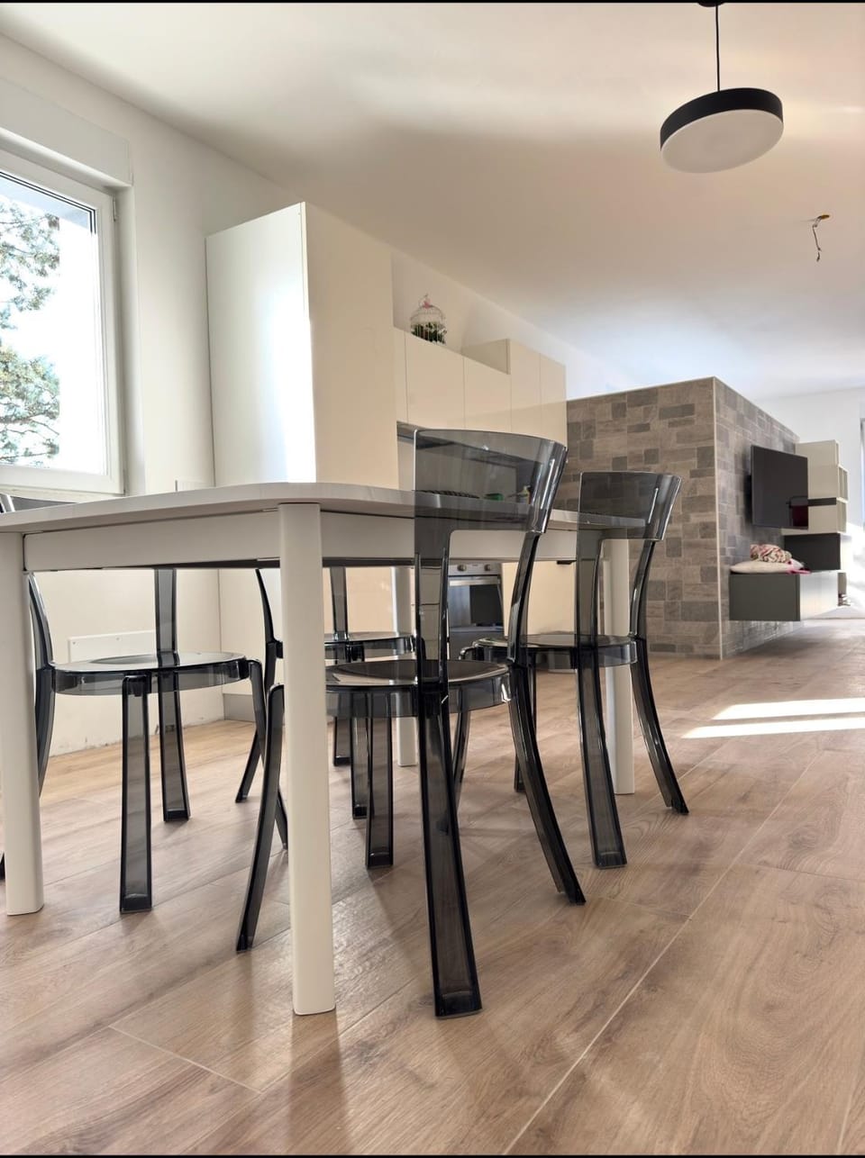 Living room, Seating area, Dining area