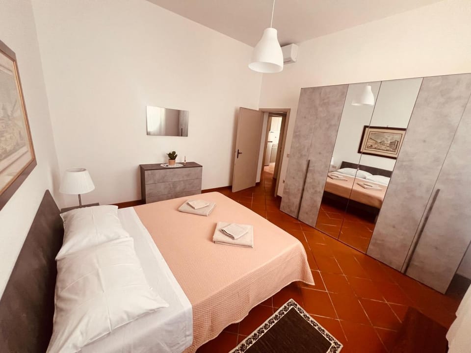 Bed, Photo of the whole room, Bedroom, towels, wardrobe