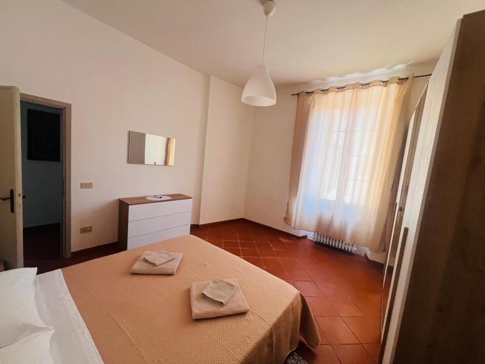 Bed, Photo of the whole room, Bedroom, towels, wardrobe