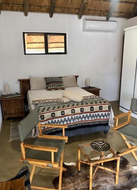 NIANI HYENA chalet Chalet in South Africa