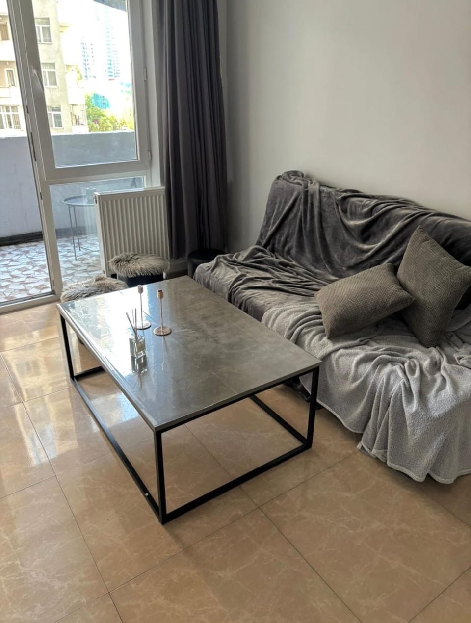 Facade/entrance, Living room, Seating area