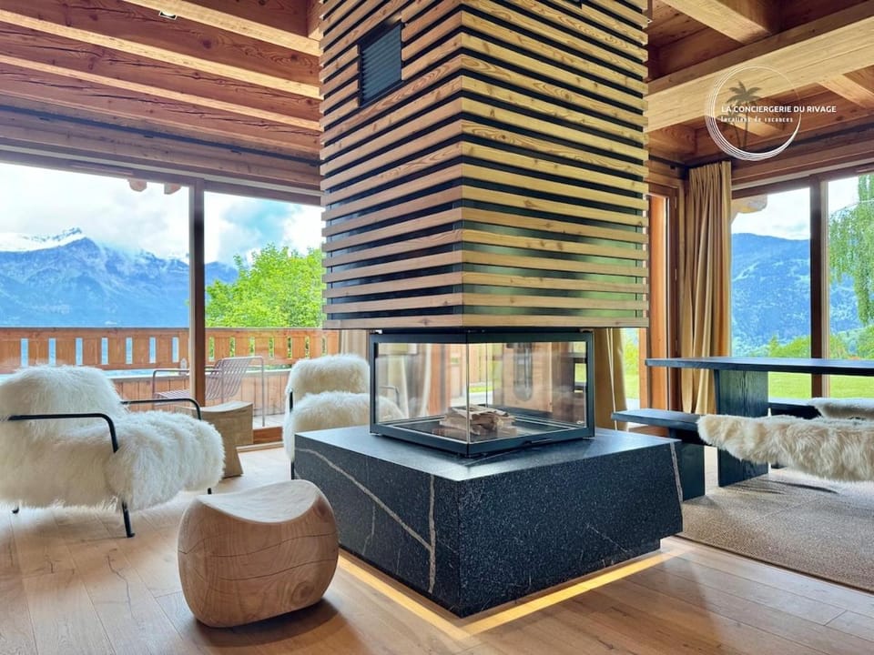 Chalet neuf La Marmotière - Vue sur la Montagne Chalet in Combloux