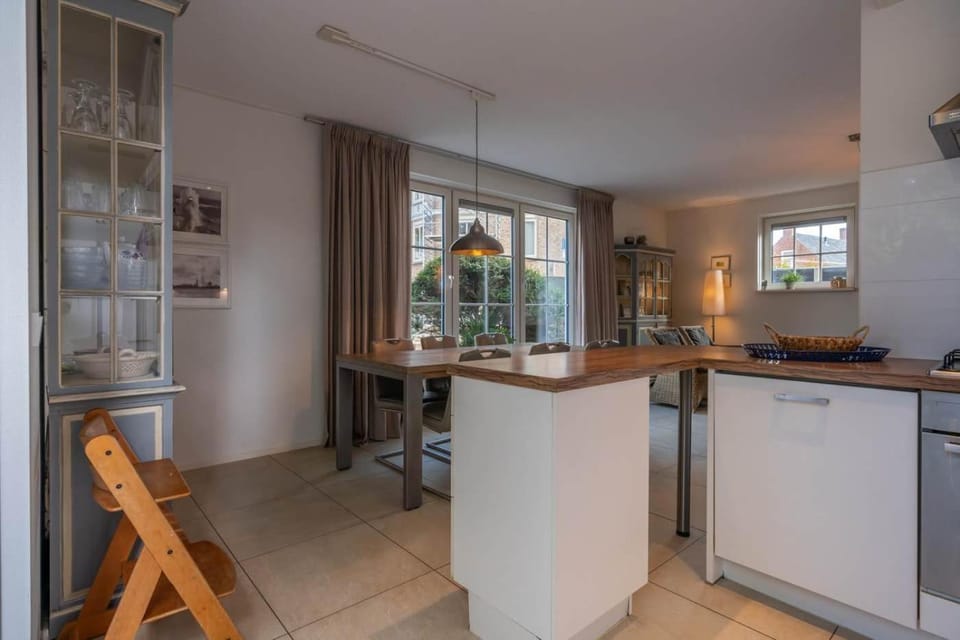 Hello Zeeland -Vakantiewoning Singel 51 House in Domburg