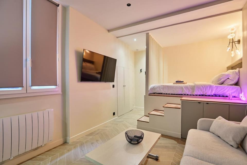 TV and multimedia, Living room