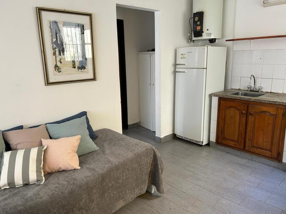 Bed, Kitchen or kitchenette, Seating area, pet friendly