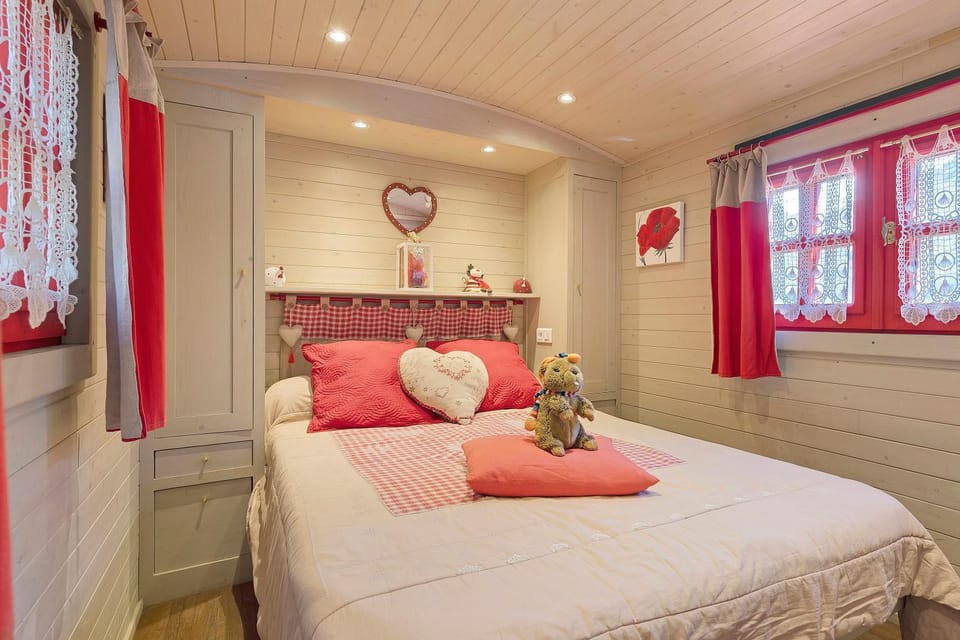 Living room, Bedroom