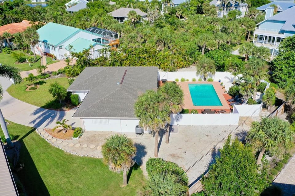 Charming Chert House in Sanibel Island