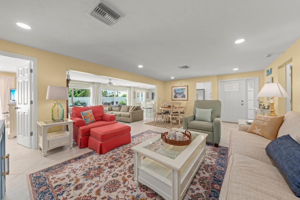 Charming Chert House in Sanibel Island