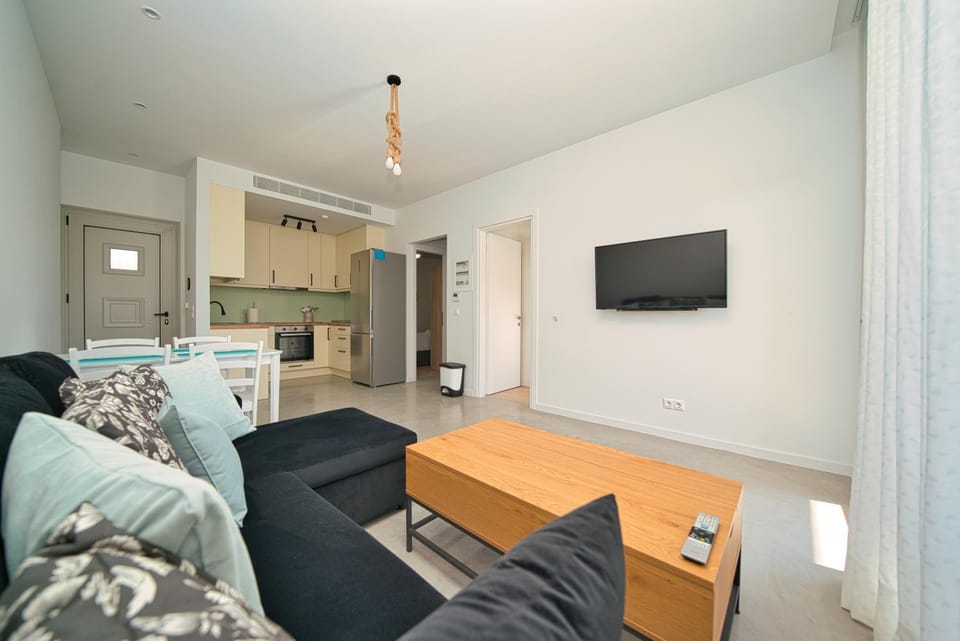 Kitchen or kitchenette, Living room, Dining area