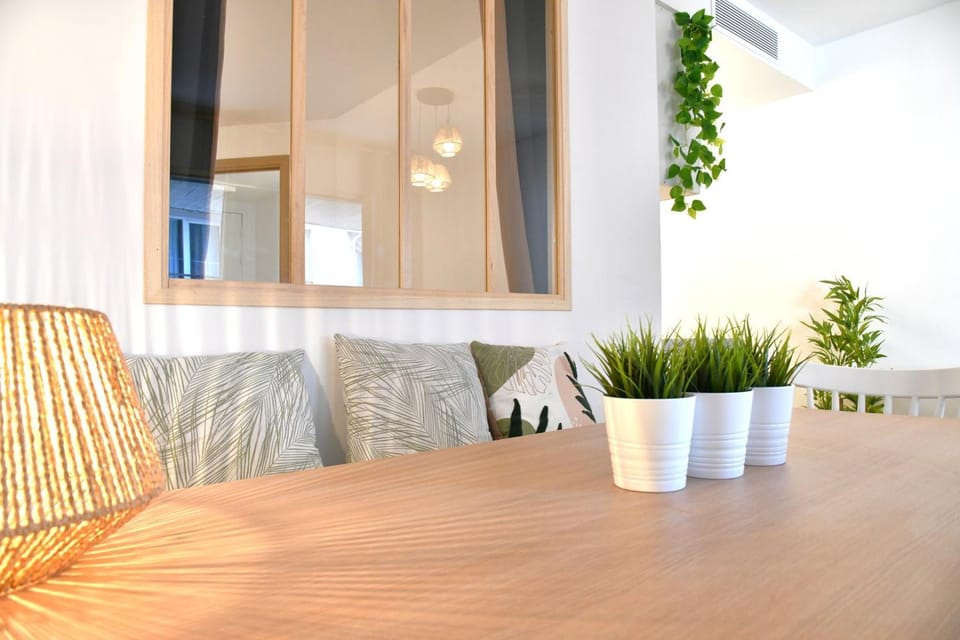 A few minutes away from the Croisette - 8 pers Apartment in Cannes