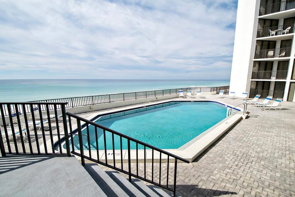 Aquavista 603W by Emerald Coast Retreats Apartment in Panama City Beach