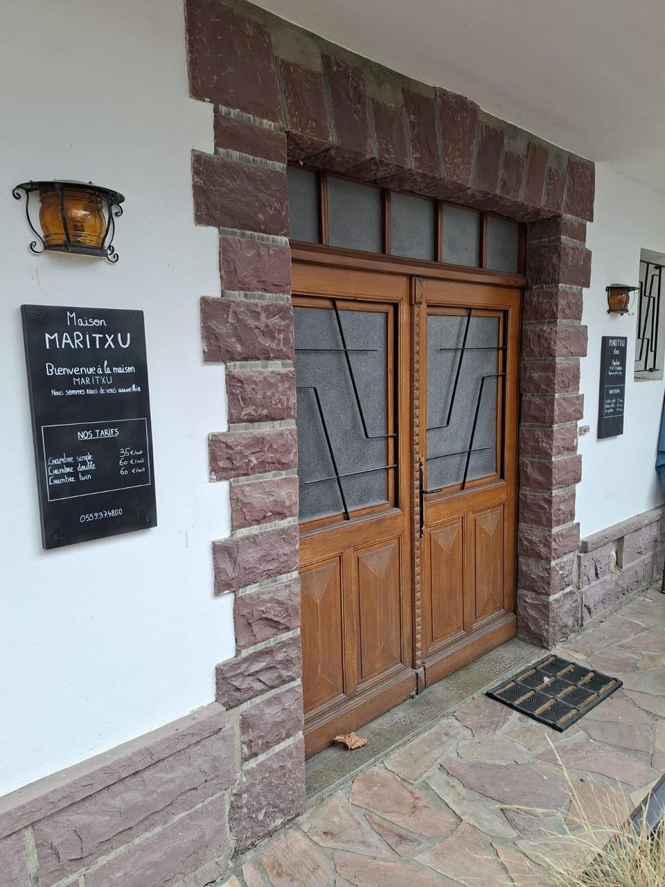 Facade/entrance