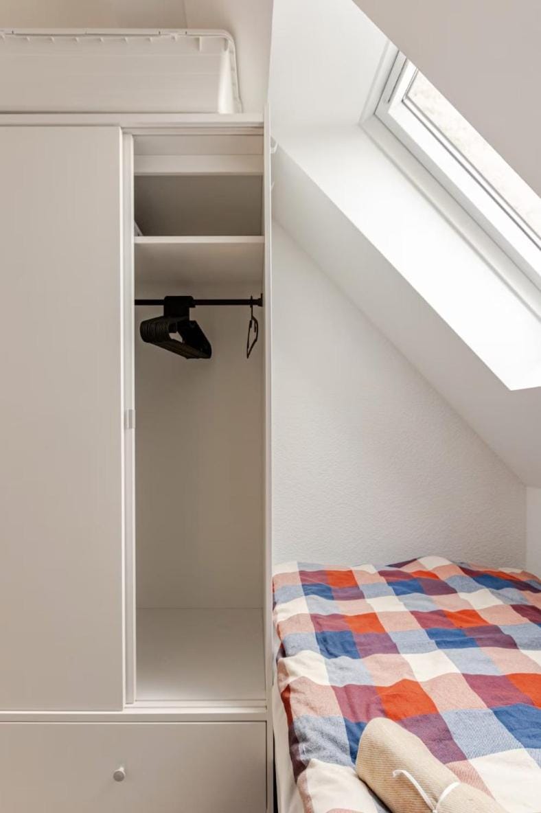 Bed, Photo of the whole room, Bedroom, wardrobe