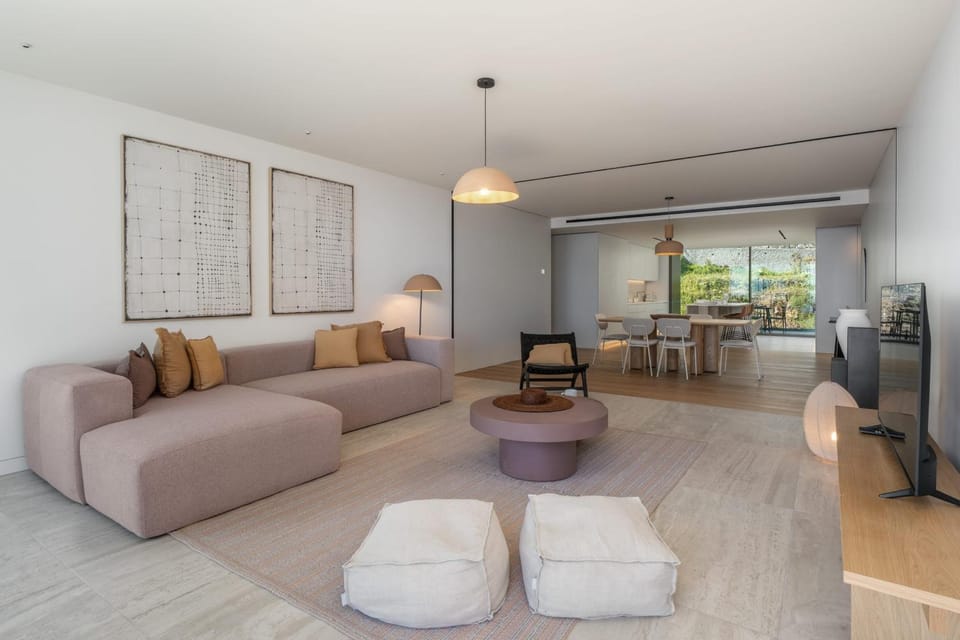 Living room, Seating area, Dining area