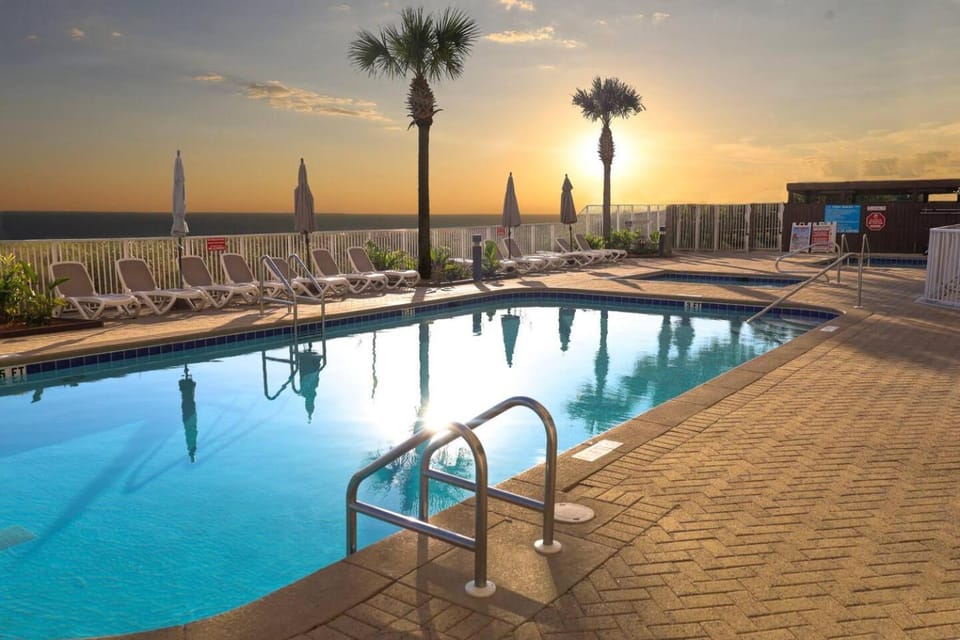 Pool view, Swimming pool, Sunset, sunbed