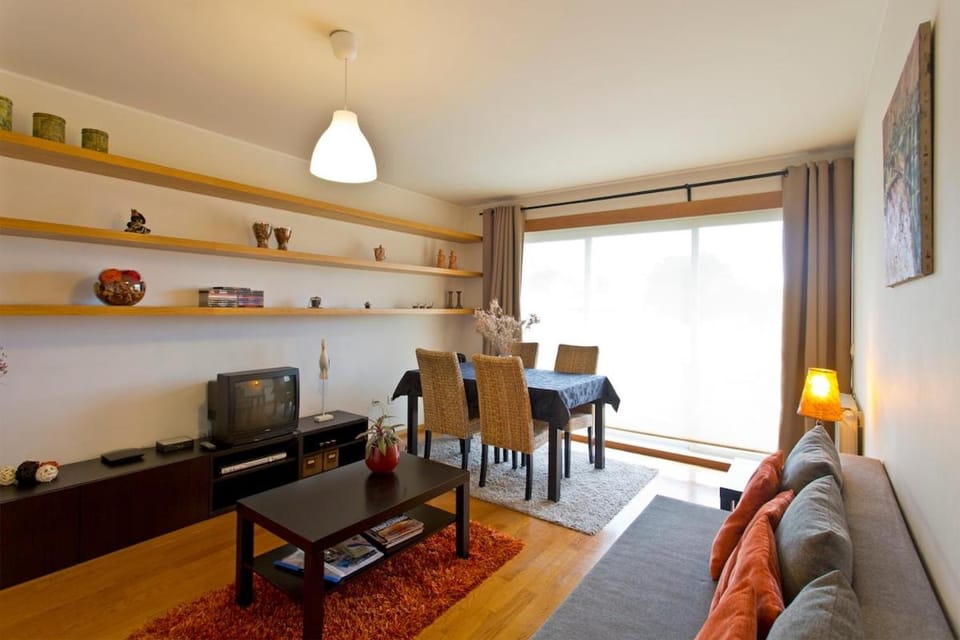 TV and multimedia, Living room, Dining area