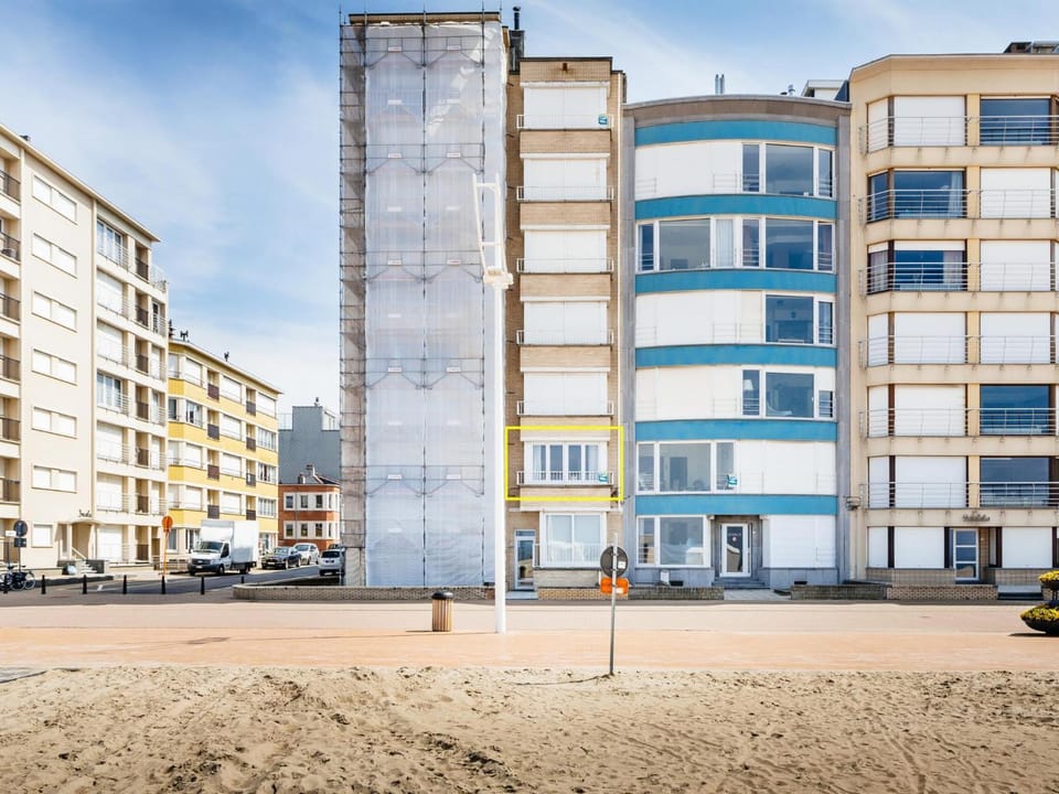 Property building, Summer