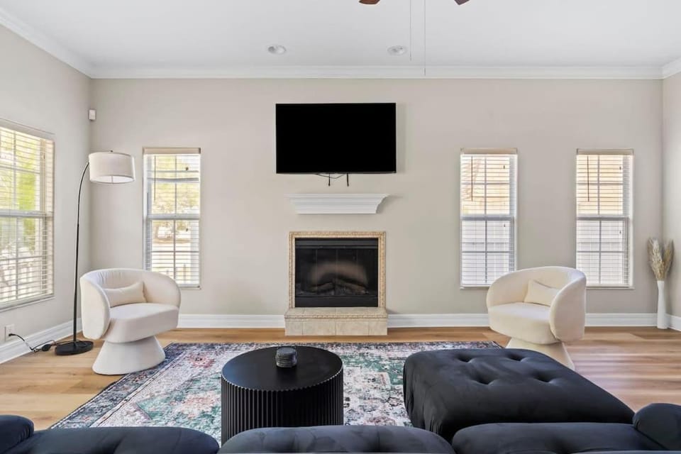 Luxury House Walking Distance to Ocean - Sleeps 12 House in Sarasota