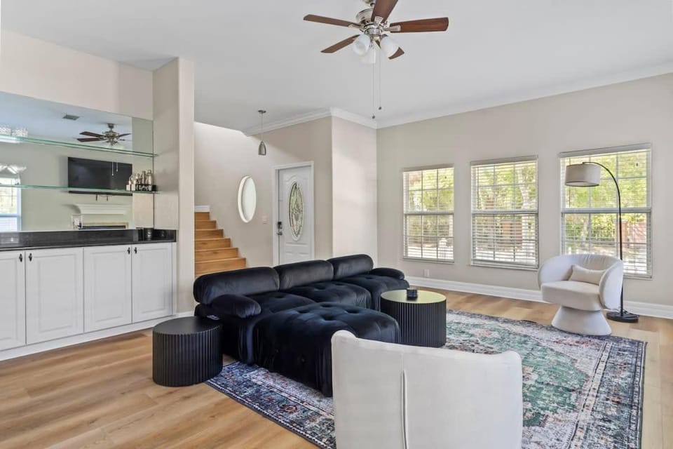 Luxury House Walking Distance to Ocean - Sleeps 12 House in Sarasota