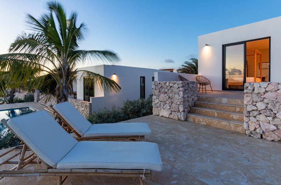 Property building, Pool view, Swimming pool, sunbed