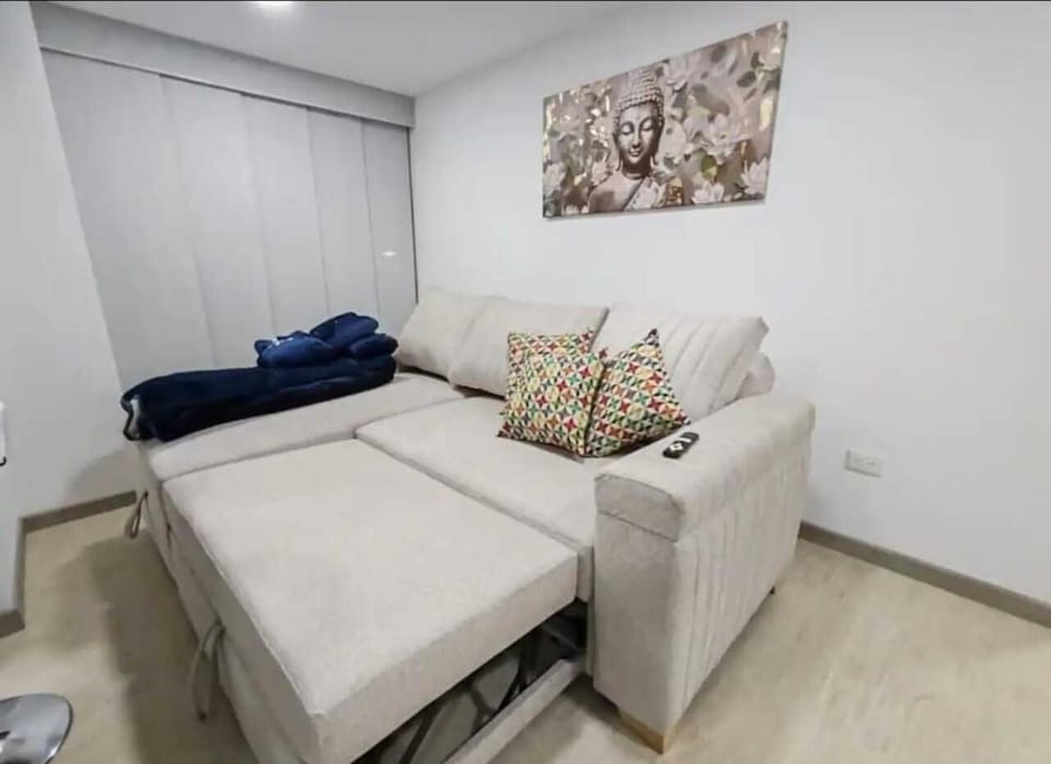Apartamento moderno frente a la Universidad Santo Tomás WiFi y parqueadero Apartment in Tunja