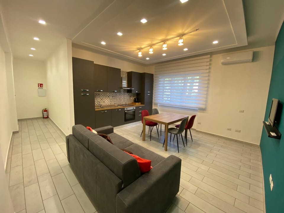 Kitchen or kitchenette, Living room, Dining area