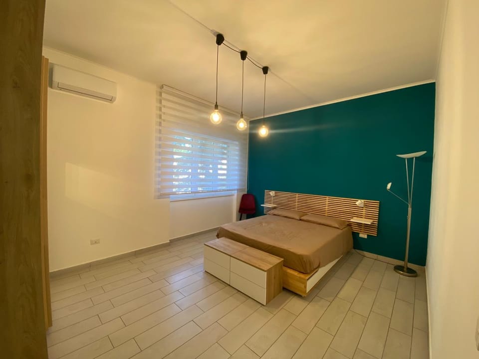 Bed, Bedroom, air conditioner