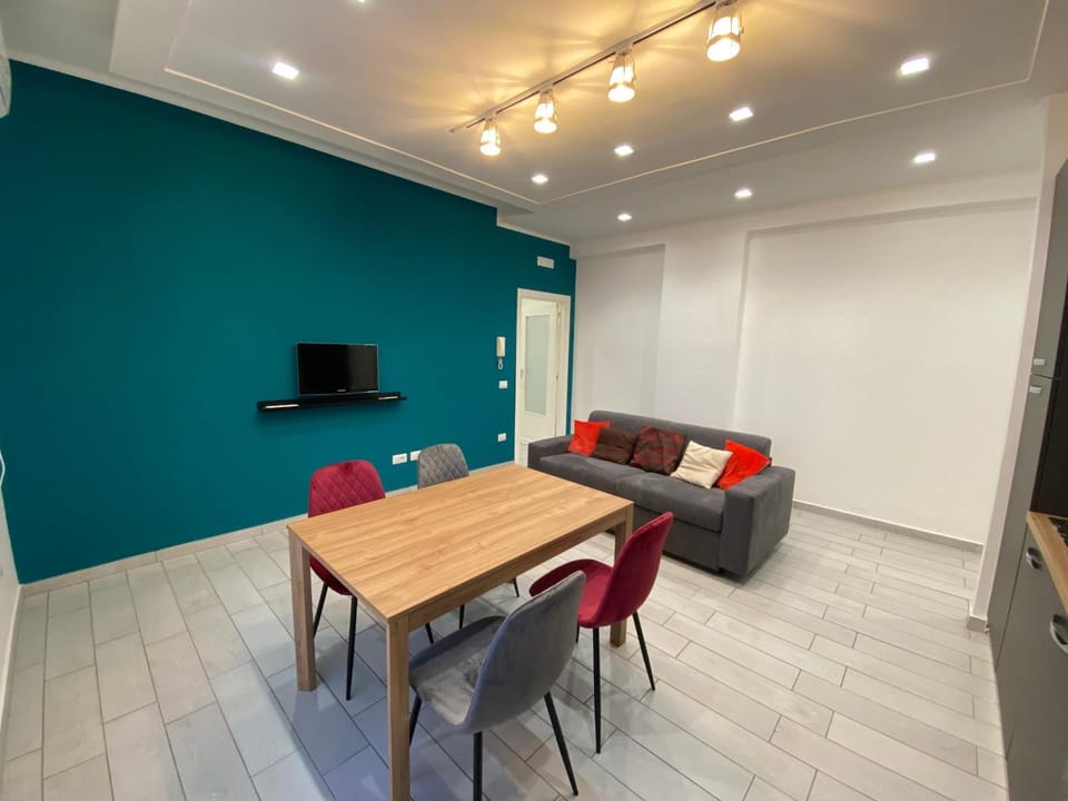 TV and multimedia, Living room, Dining area