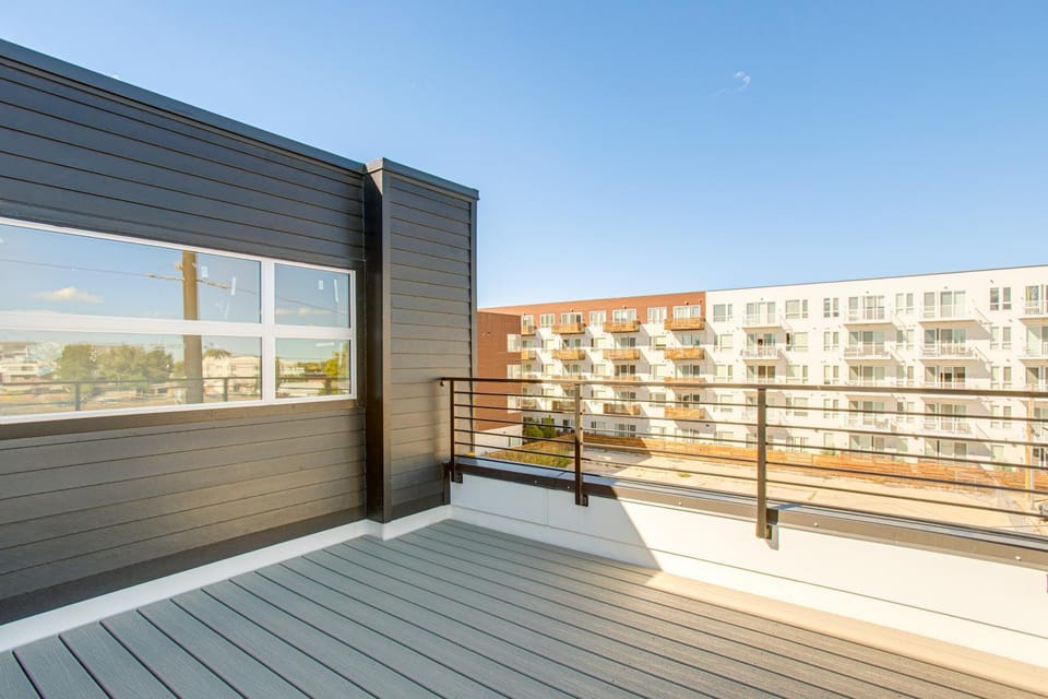 Modern Denver Gem Near DU, Parks & Shops! House in Denver