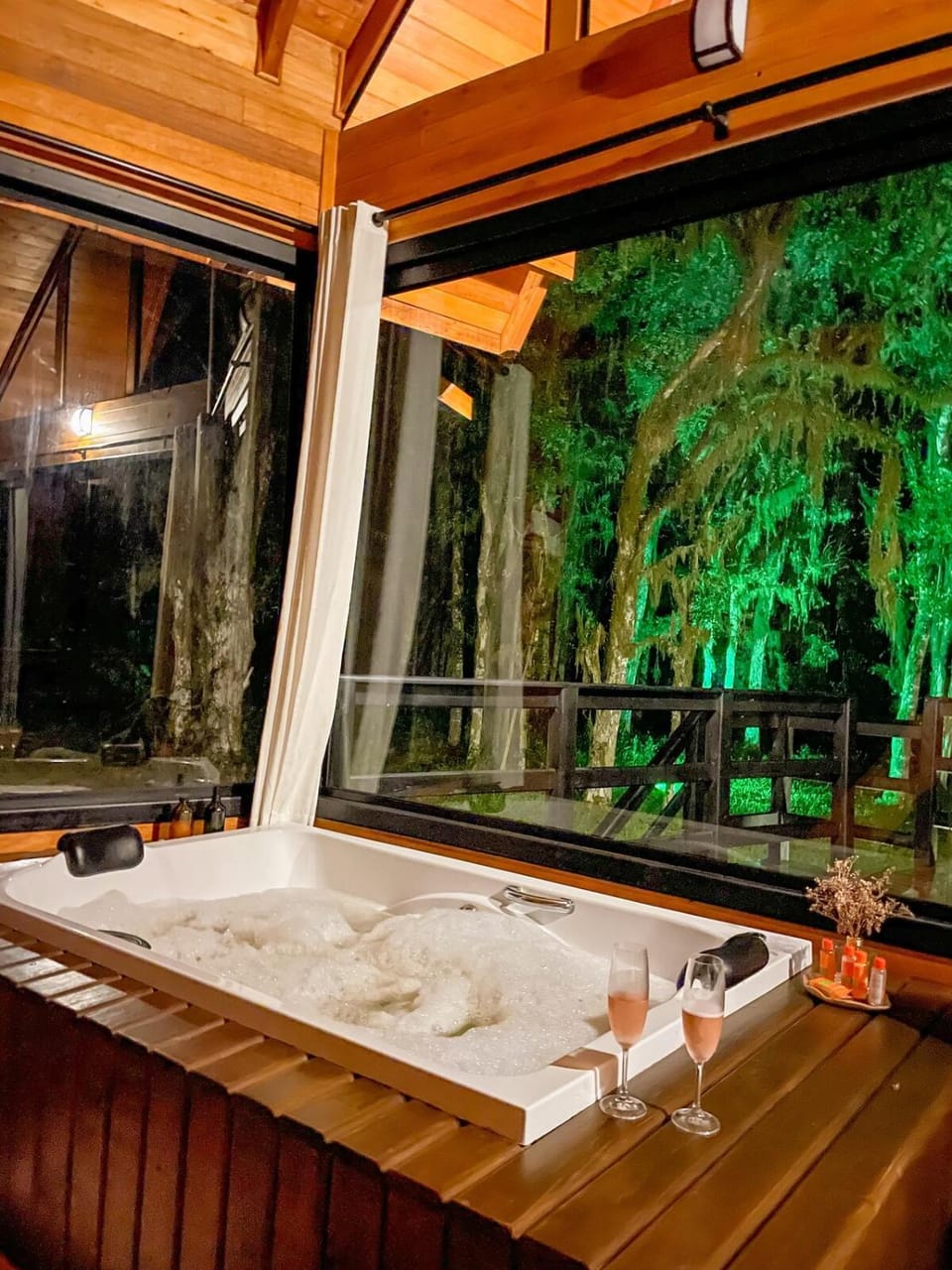 Night, Hot Tub