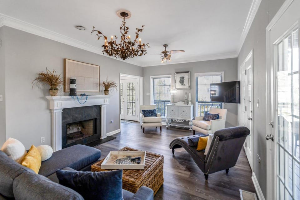 Olive & Gem House in Tybee Island