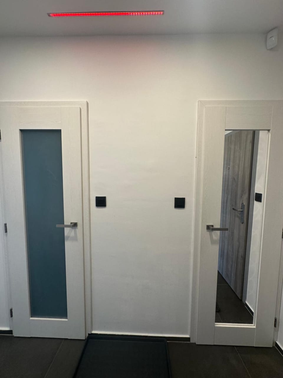 Light apartment near City Center with easy transport access Apartment in Bratislava
