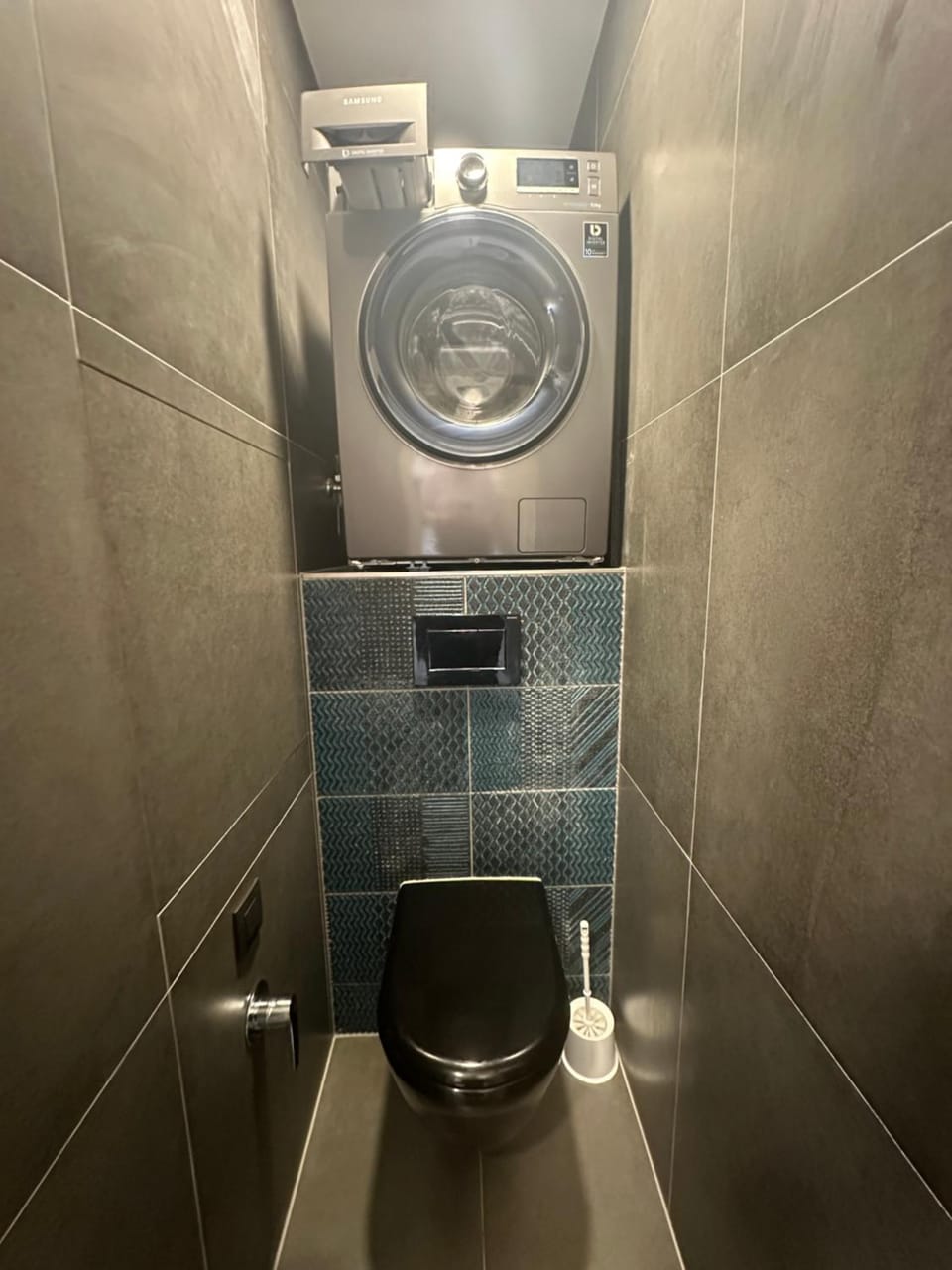 Light apartment near City Center with easy transport access Apartment in Bratislava