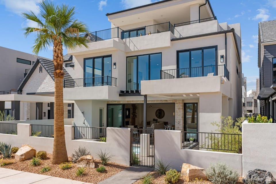 Lula Bay Lagoon House home House in St George