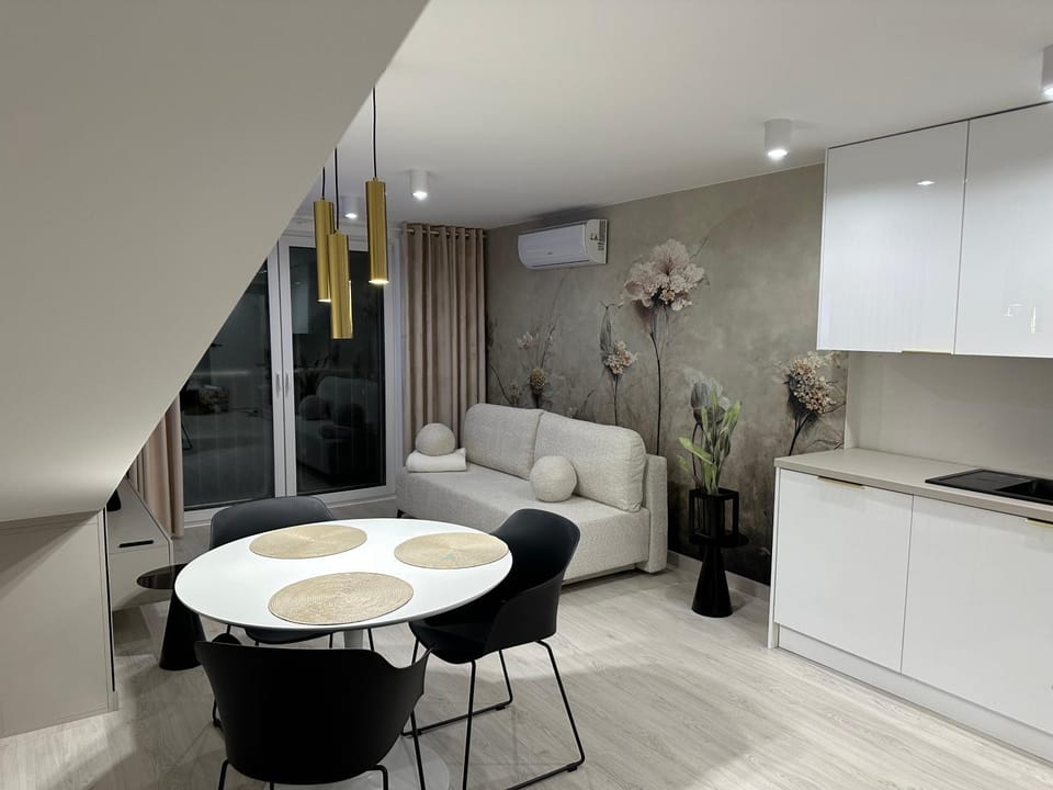 Nowoczesne studio Roweckiego z klimatyzacją Apartment in Poland