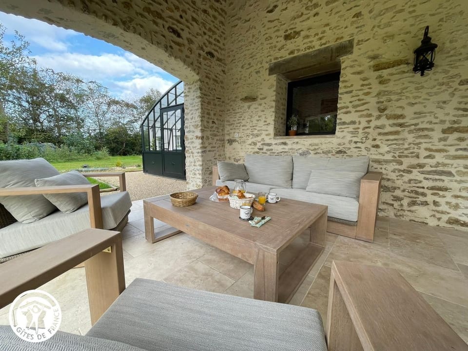 Gîte Vendée avec Spa et Terrasse - FR-1-426-592 House in Pays de la Loire