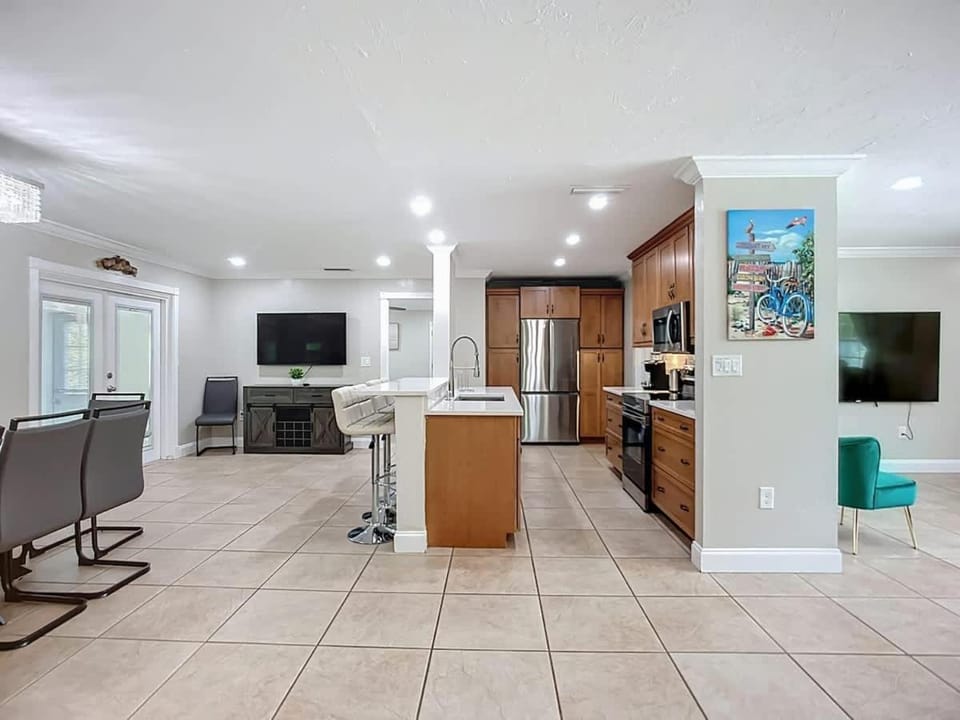 Siesta Key Paradise for Beach Lovers House in Sarasota