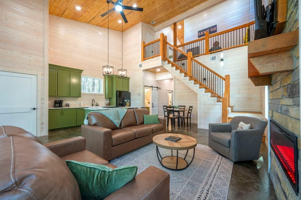 Starlight Retreat - 12 Guests House in Broken Bow