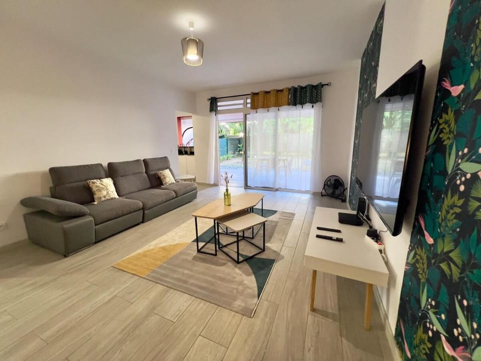 Grand T3 familial avec jardin Apartment in Arrondissement of Cayenne, French Guiana