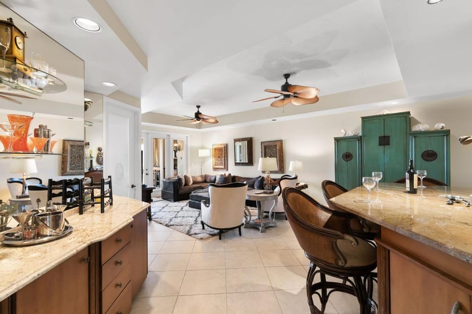 Royal Heritage Point on Marco Bay Apartment in Marco Island