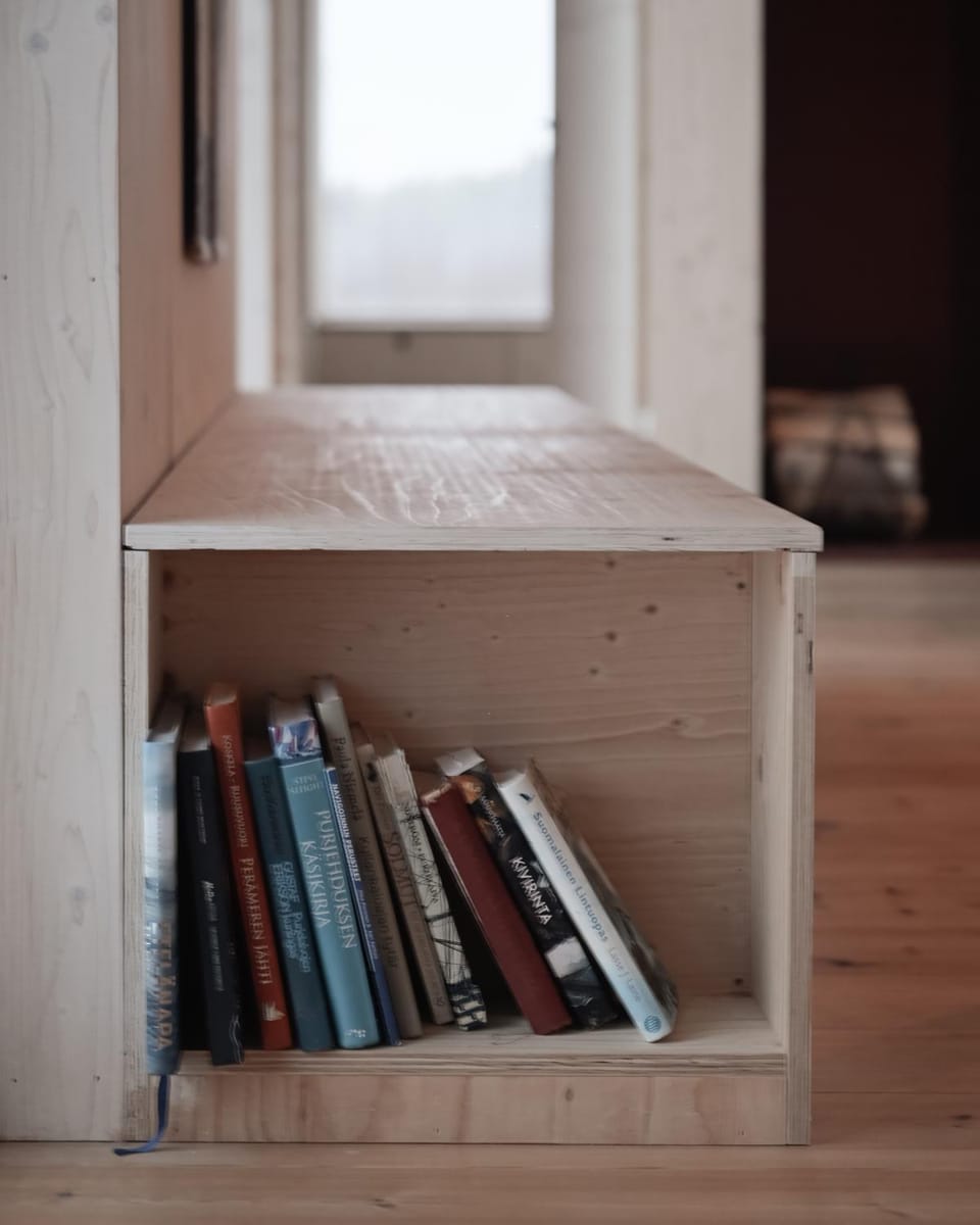 Library, Living room