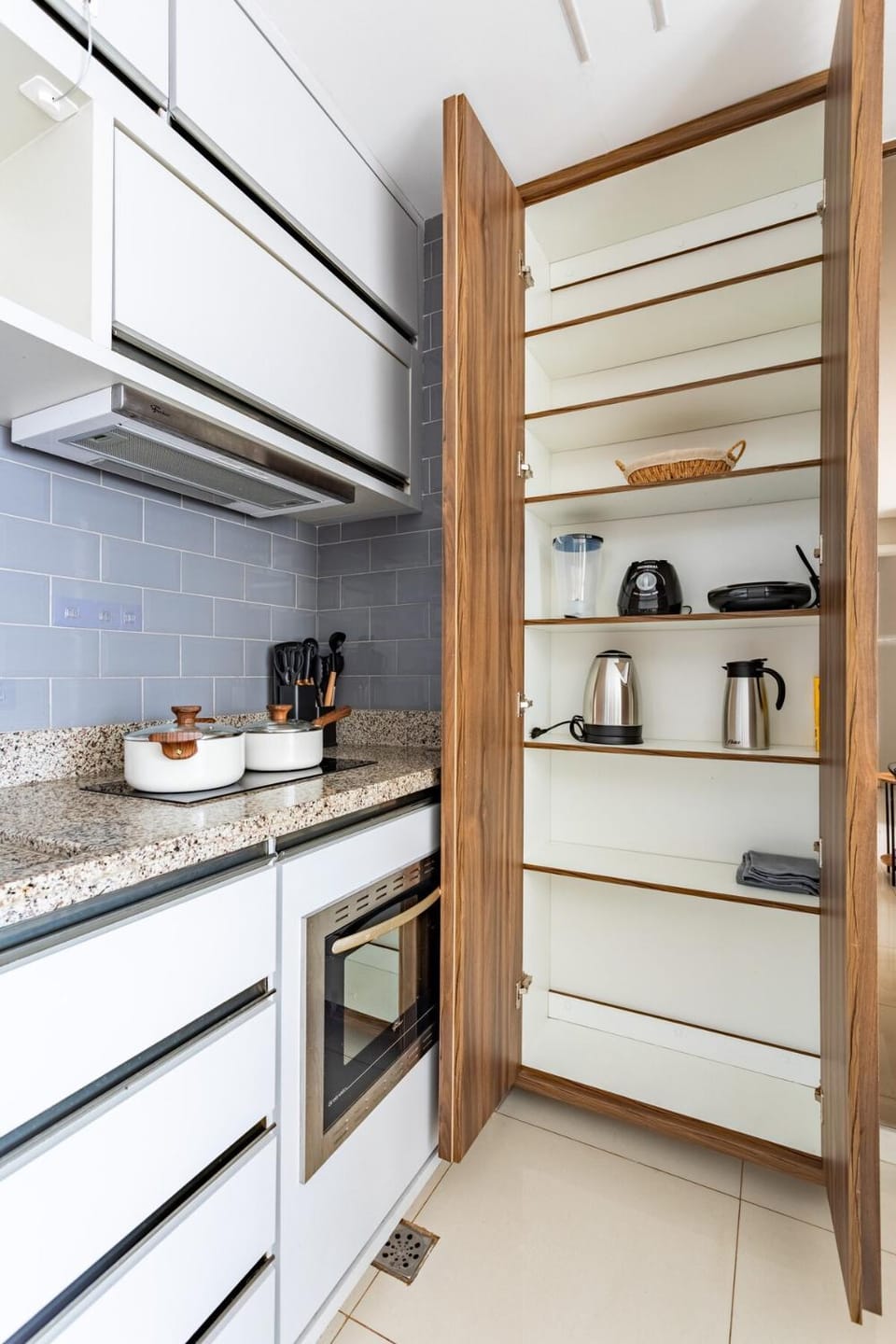 TOP 10 apartamento dentro do shopping Apartment in State of Goiás