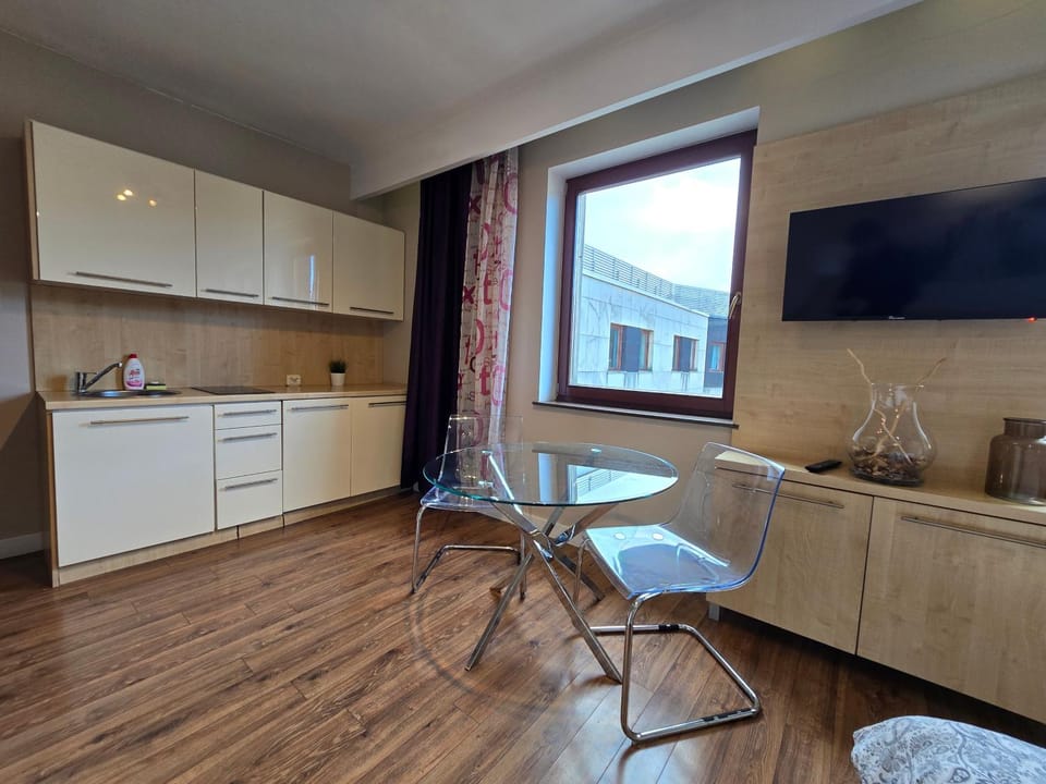 TV and multimedia, Kitchen or kitchenette