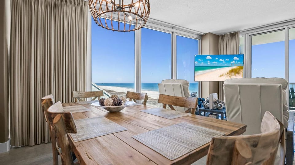 Island Tower Turquoise Tide 501 Apartment in West Beach